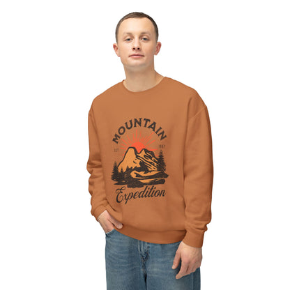 Retro Mountain Adventure Crewneck Sweatshirt - Outdoor Hiking