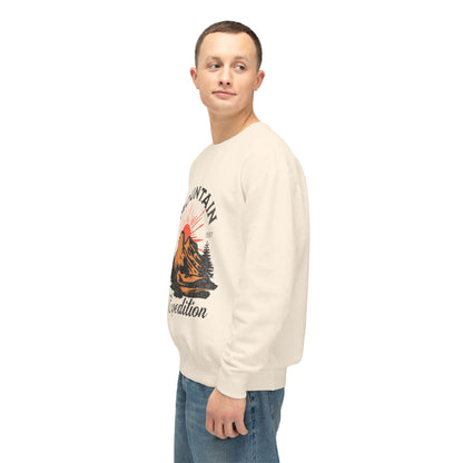 Retro Mountain Adventure Crewneck Sweatshirt - Outdoor Hiking