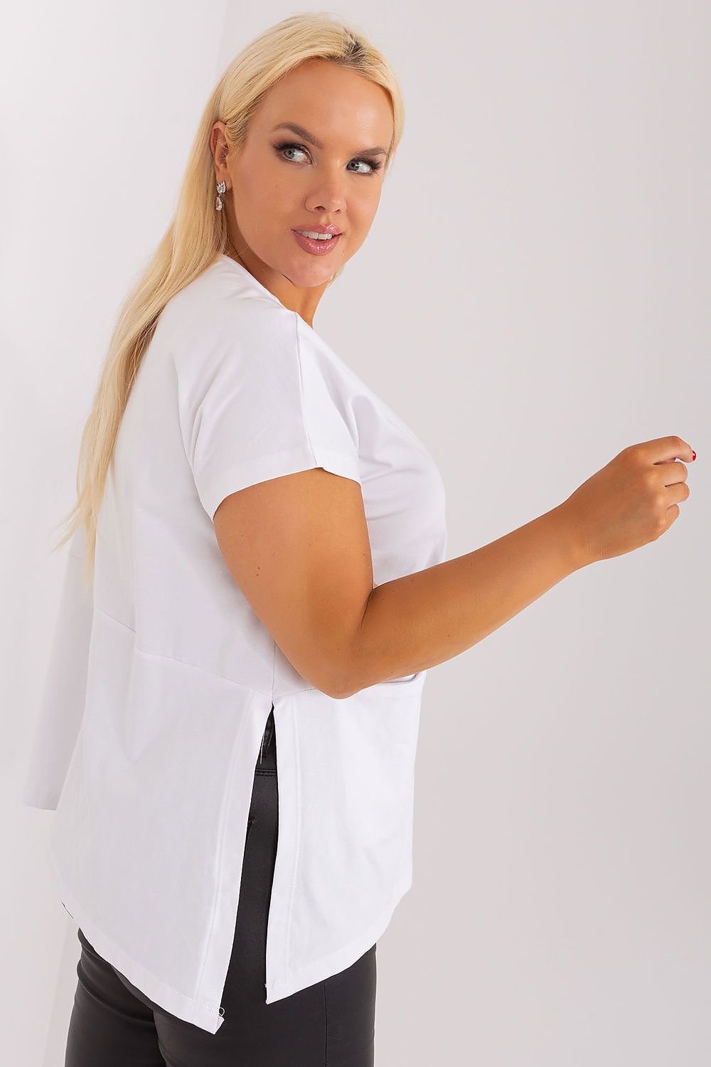 Plus size blouse model 182735 Relevance